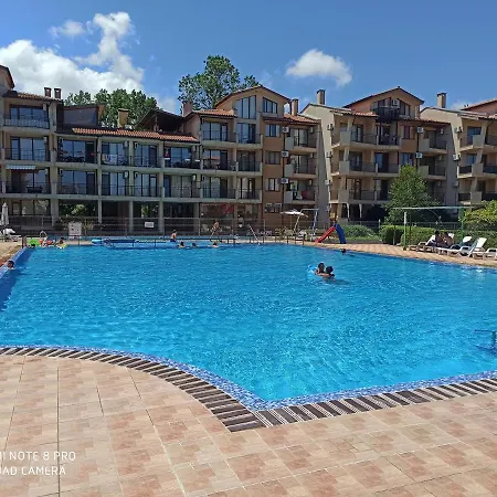 студио в комплекс нестинарка Apartament *