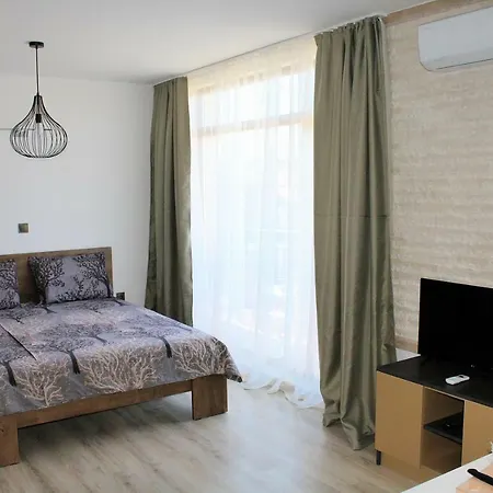 Apartment студио в комплекс нестинарка Zarewo