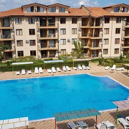 студио в комплекс нестинарка * Zarewo