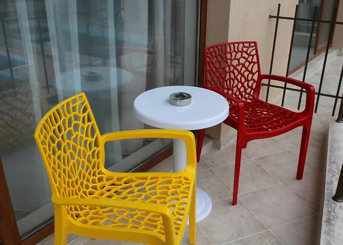 студио в комплекс нестинарка Царево