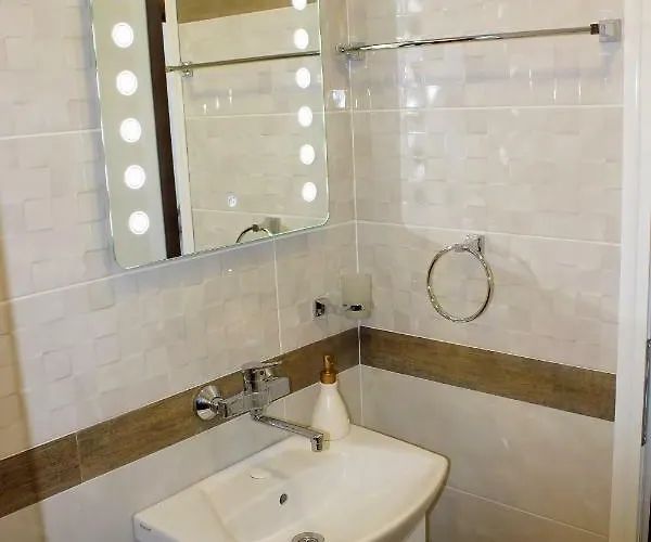 Apartment студио в комплекс нестинарка