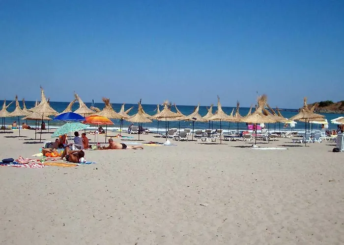 Apartment студио в комплекс нестинарка *