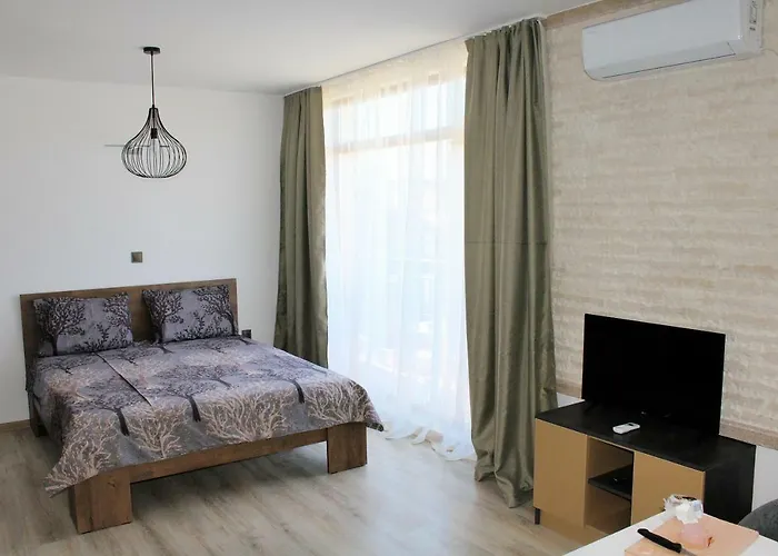 Apartment студио в комплекс нестинарка Zarewo