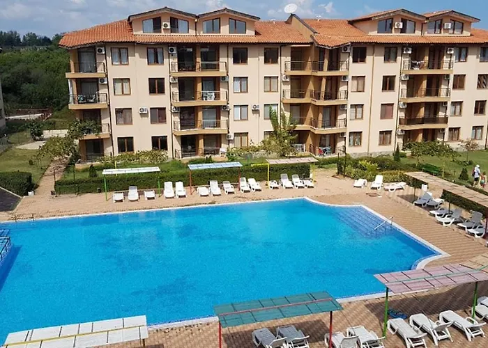 студио в комплекс нестинарка * Царево